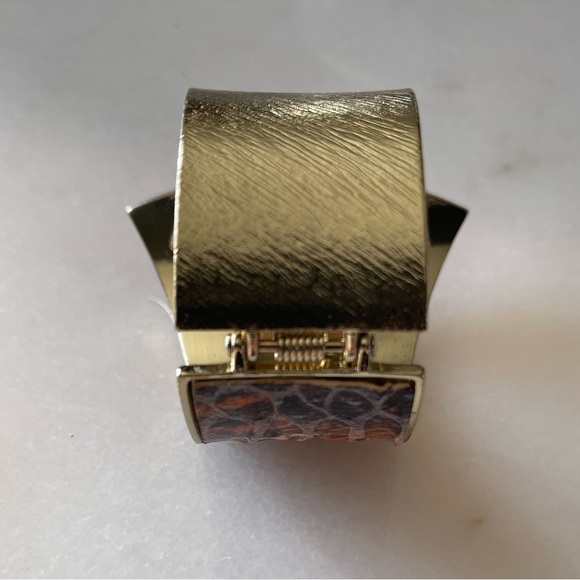 Faux Snakeskin Bracelet - Picture 5 of 11